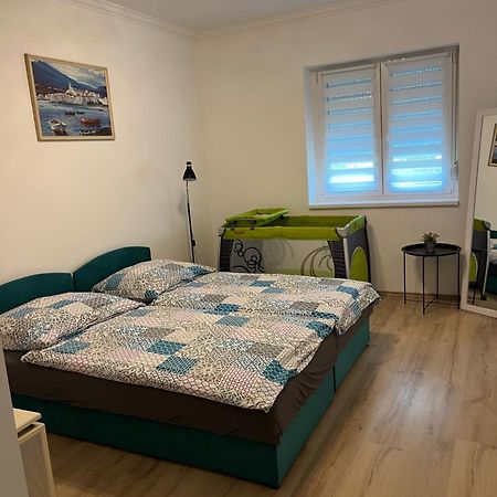 Kelemen Apartman Kanije Dış mekan fotoğraf