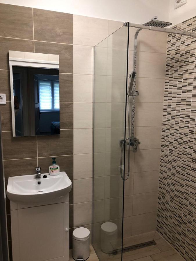 Kelemen Apartman Kanije Dış mekan fotoğraf